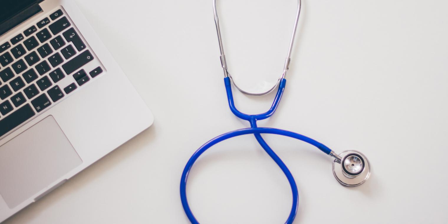 computer-desk-laptop-stethoscope-48604